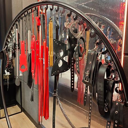 Bdsm Apartament Czestochowa Luxxx - Adults Only - Tylko Dla Doroslych Ngoại thất bức ảnh
