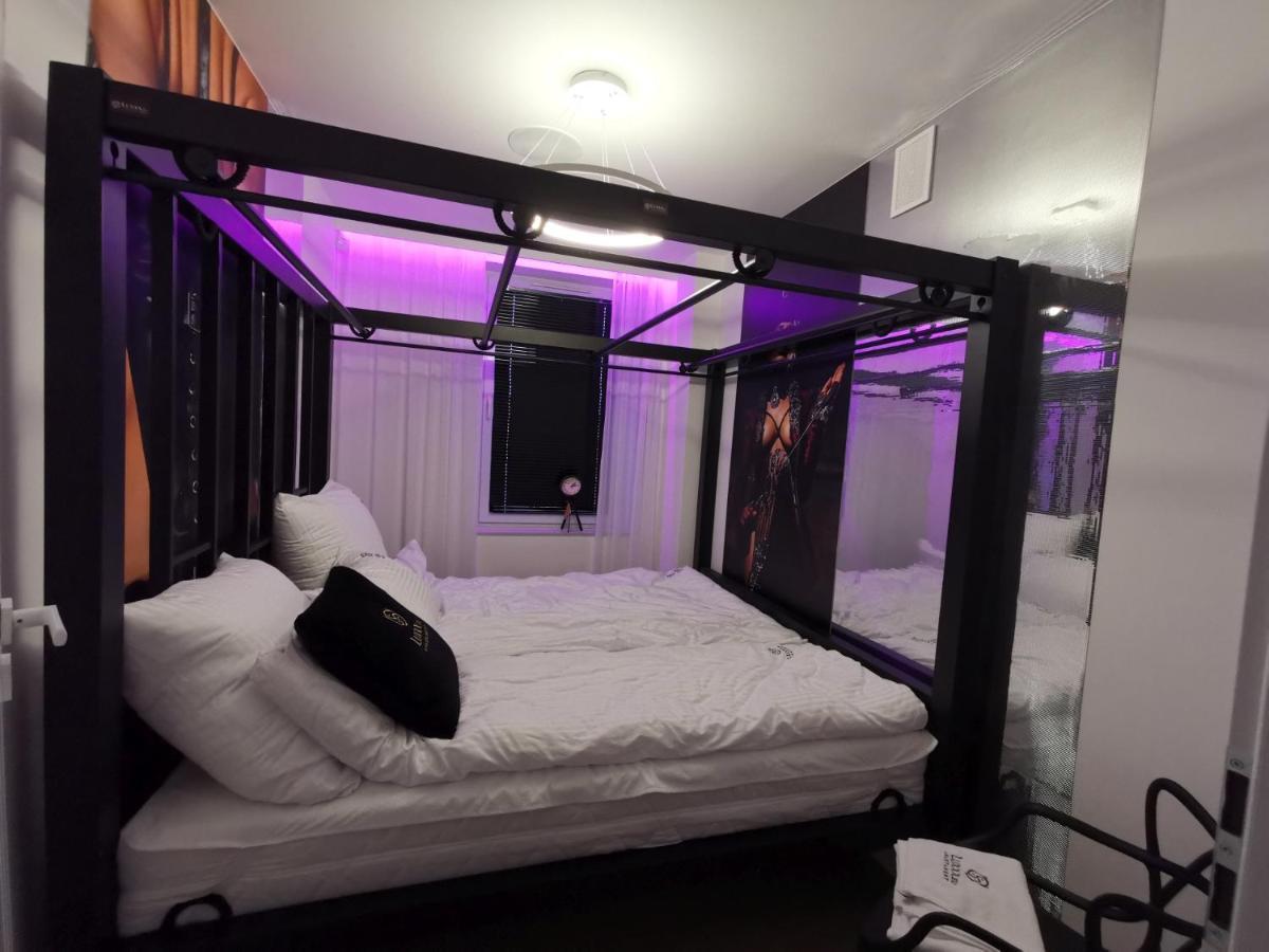 Bdsm Apartament Czestochowa Luxxx - Adults Only - Tylko Dla Doroslych Ngoại thất bức ảnh
